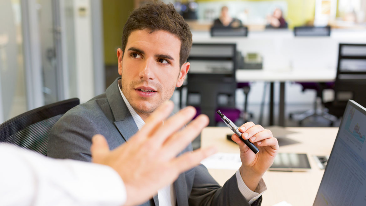 Dünya Elektronik Sigara ile Nasıl Mücadele Ediyor?