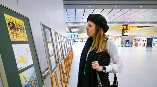 addiction-through-the-eyes-of-worlds-cartoonists-exhibition-at-istanbul-airport-k.jpg