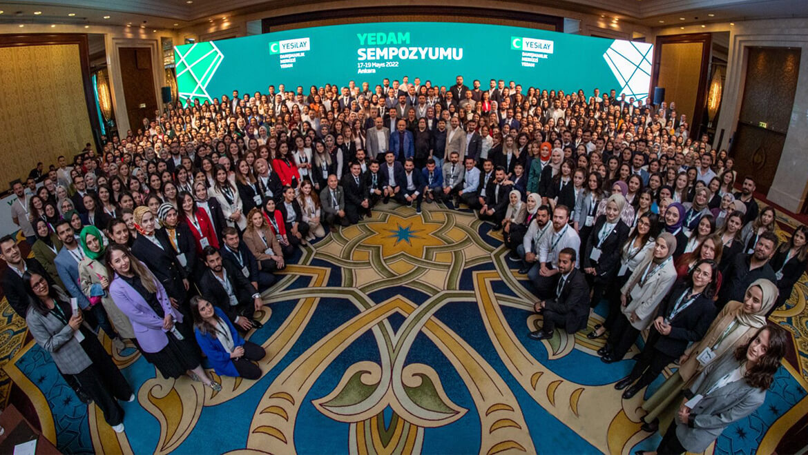 yesilay-ankarada-yedam-sempozyumu-duzenledi-b.jpg