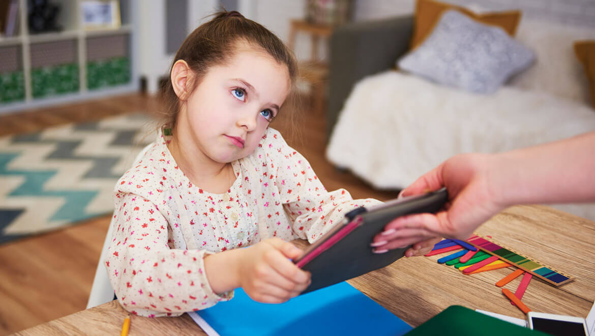 "Ticari Kaygılar Çocukları Korumanın Önüne Geçiyor"