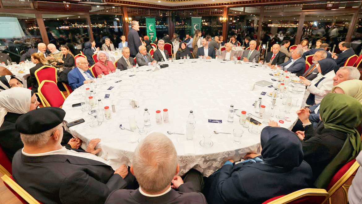 Bir Asrı Aşan Mücadelede Yeşilay’a Gönül Verenler Anlatıyor